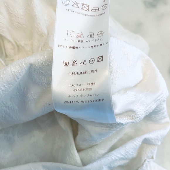 AUTHENTIC LOUIS VUITTON TOP - Picture 7 of 7